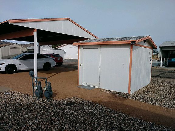 4th image of 1132 E Aralia Dr