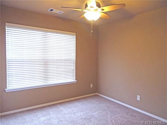 4th image of 2605 Highwood Pl