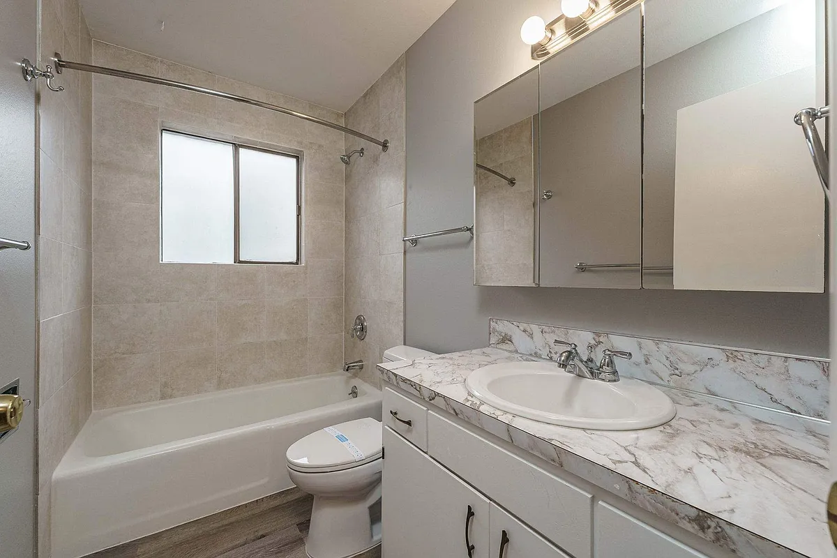 Building Photo - 3814 F St #3814