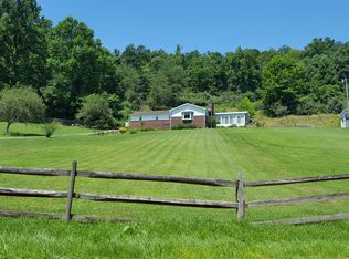 398 Bills Creek Rd, Winfield, WV 25213