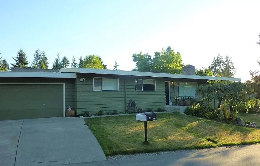 1st image of 12455 NE 75th St