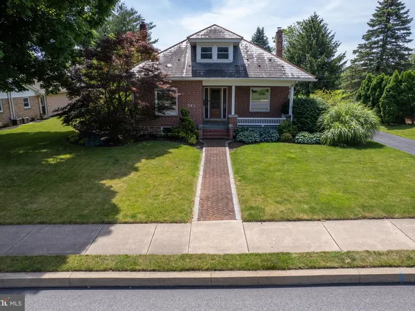 525 S 4th St, Denver, PA 17517