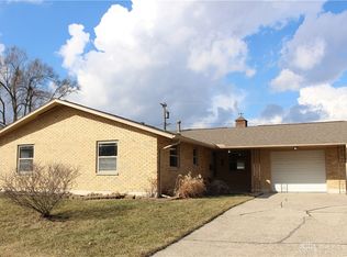 6827 Alter Rd, Dayton, OH 45424