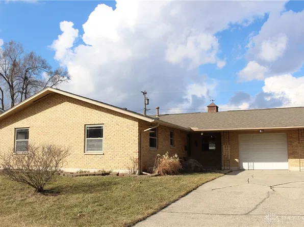 6827 Alter Rd, Dayton, OH 45424