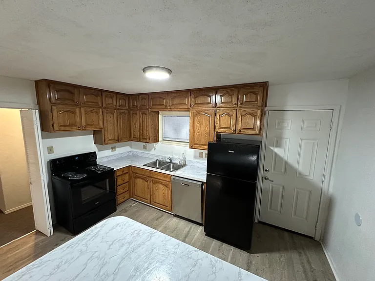 3578 Wayside Ave — Photo 2