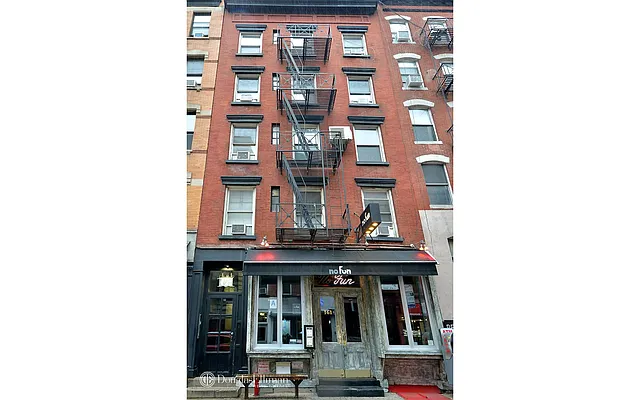 Rented by Douglas Elliman | media 41