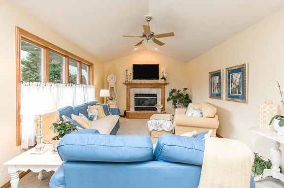 4th image of 2055 Ledge Haven Ct