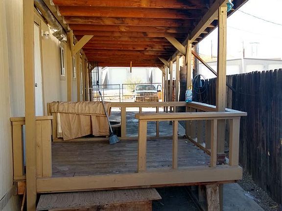 3rd image of 10307 Cove Ave