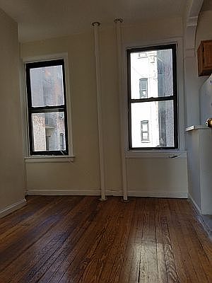 5th image of 435 Fort Washington Ave APT 4C