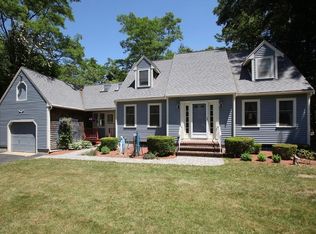 297 Pembroke St, Kingston, MA 02364