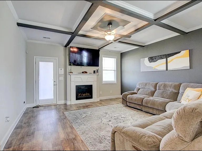 1137 Black Oak Cir — Photo 25