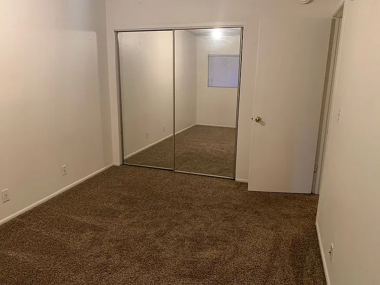 286 W Palomino Dr #115 — Photo 8