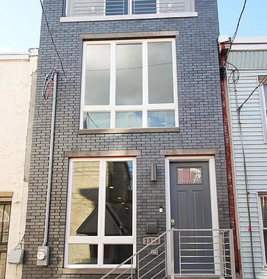1338 S Chadwick St — Photo 1