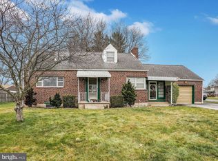 1860 Hilton Ave, Dover, PA