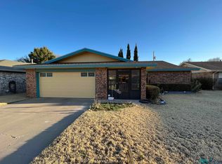 1317 W Caprock St, Hobbs, NM 88240