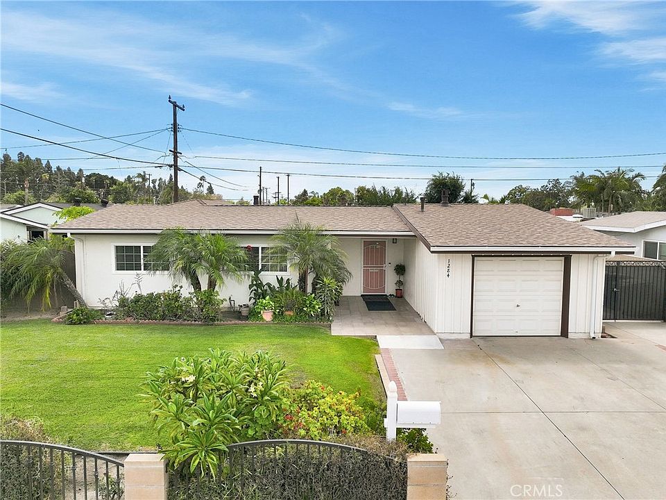 1st image of 1284 E Florida Pl