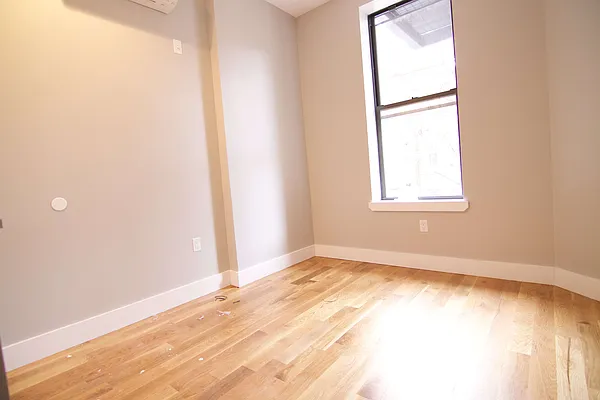 Rented by Nooklyn NYC LLC | media 13