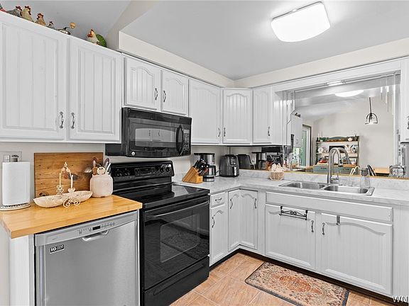 5th image of 3327 Palmer Rd