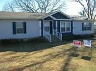 1121 James Ave, Schulenburg, TX 78956