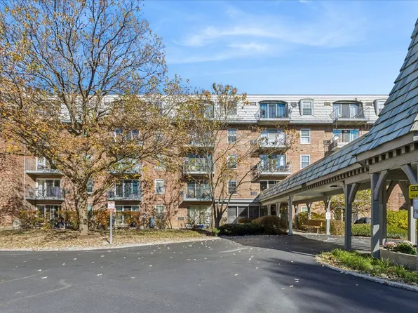 5125 Blodgett Ave APT 208-T, Downers Grove, IL 60515