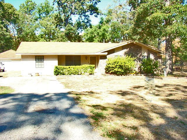 2nd image of 162 Beechnut Cir