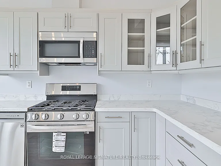 60 Belvidere Ave — Photo 7