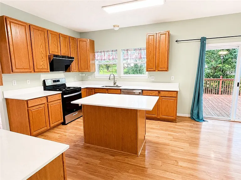 1619 Norman Dr — Photo 12