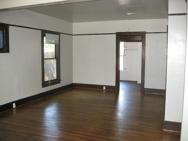 1st image of 1516 N Van Ness Ave
