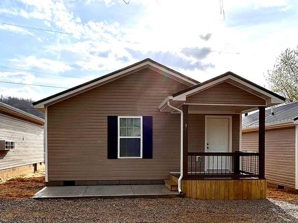 1st image of 703 Dry Creek Rd #X