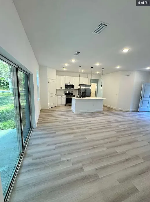 4 bed, 1587 sqft, $1,800 — Photo 3
