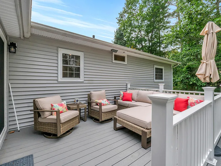 13 Dean Rd — Photo 36