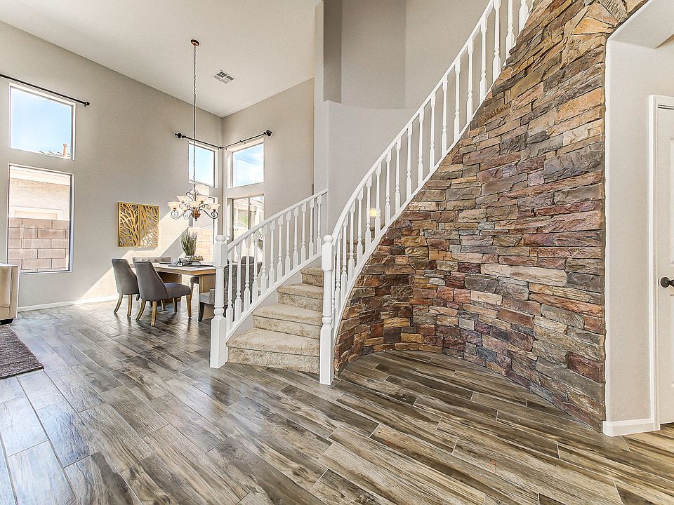 1st image of 2715 S Ponderosa Dr