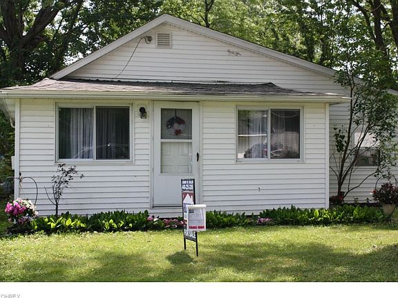 2nd image of 811 Hollywood Ave