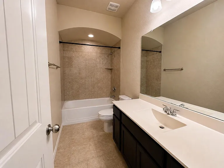 13935 Carncross Ct — Photo 41