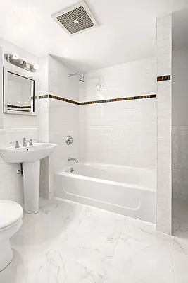 Rented by Sotheby's International Realty | media 11