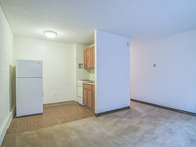 701 University Ave SE — Photo 11