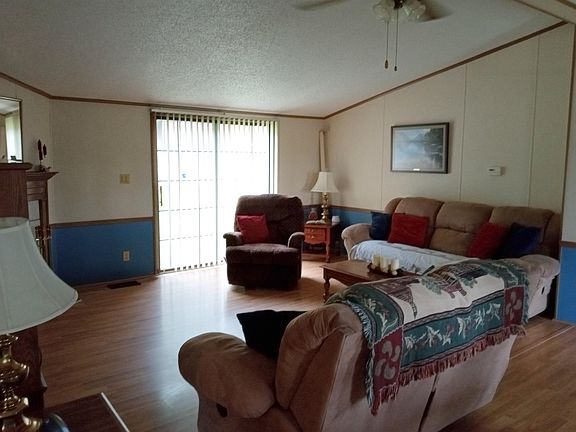 4th image of 108 Carlyle St