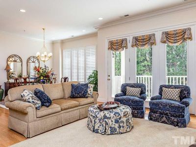 2701 Glenwood Gardens Ln UNIT 302, Raleigh, NC, 27608