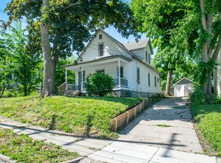 645 Lydia St NE, Grand Rapids, MI 49503
