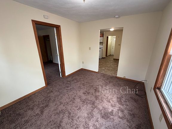 4th image of 92 Nichols Ave #B