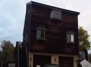 780 Darby Crescent Rd, Prospect Park, PA 19076