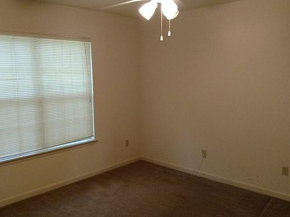 3rd image of 2719 W Tharpe St APT 14