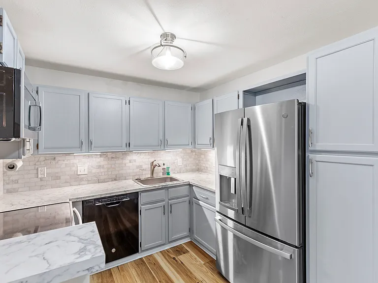 335 Wright St #312 — Photo 7
