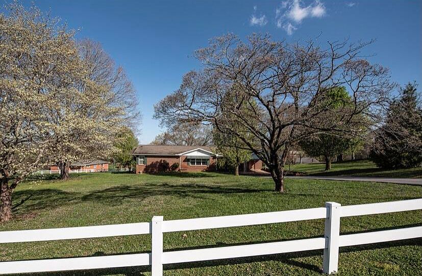 111 Helenwood Dr, Rockford, TN 37853 Zillow