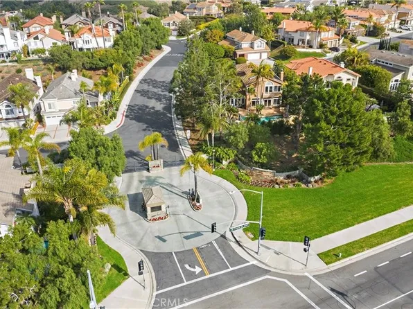 5 Glastonbury Pl, Laguna Niguel, CA 92677