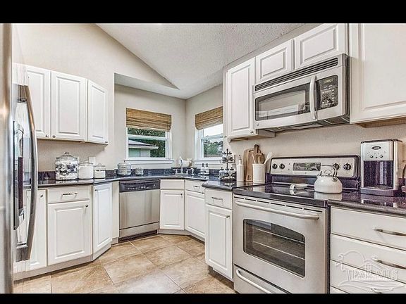 5th image of 504 Tampico Ct