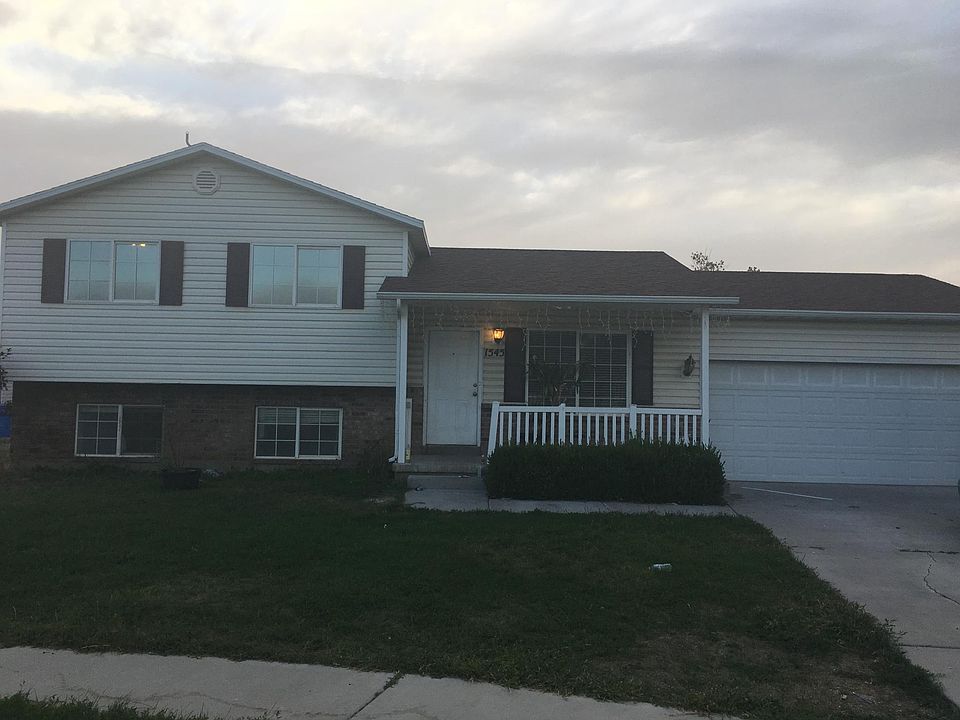 1st image of 1545 N 2260th St W