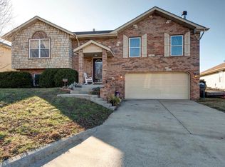1357 S 20th Ave, Ozark, MO 65721