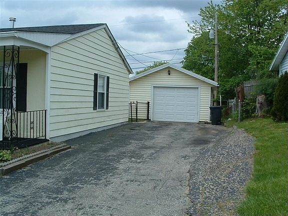 2nd image of 4073 Fleetwood Dr