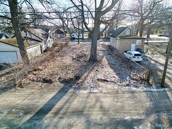 5th image of 2011 5th St